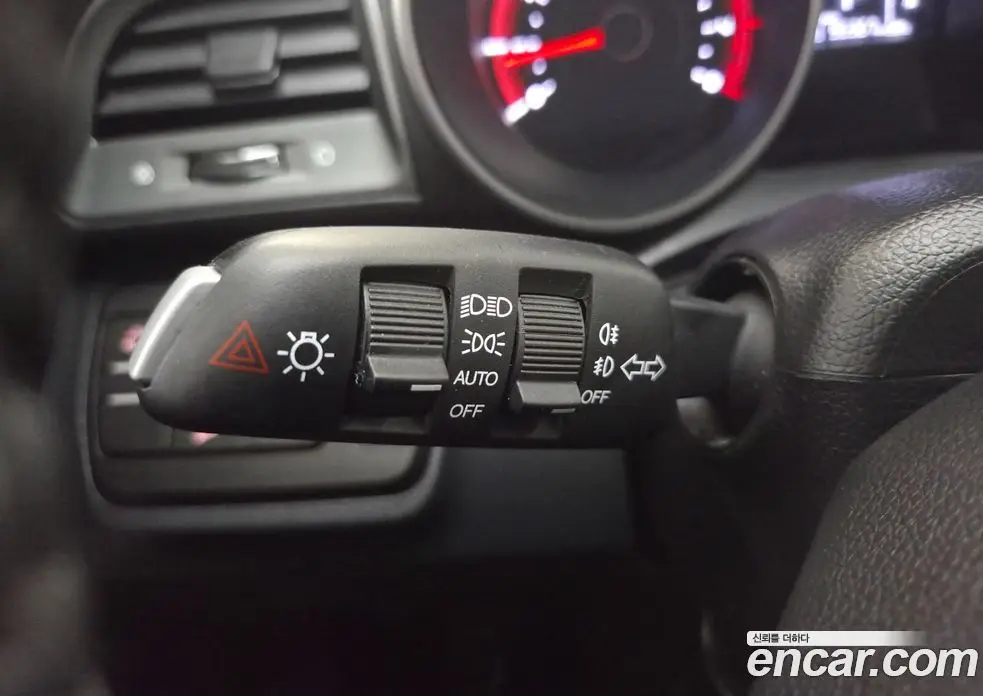 SsangYong TIBOLI 2019 1.6 автомат (гидро), фото 16