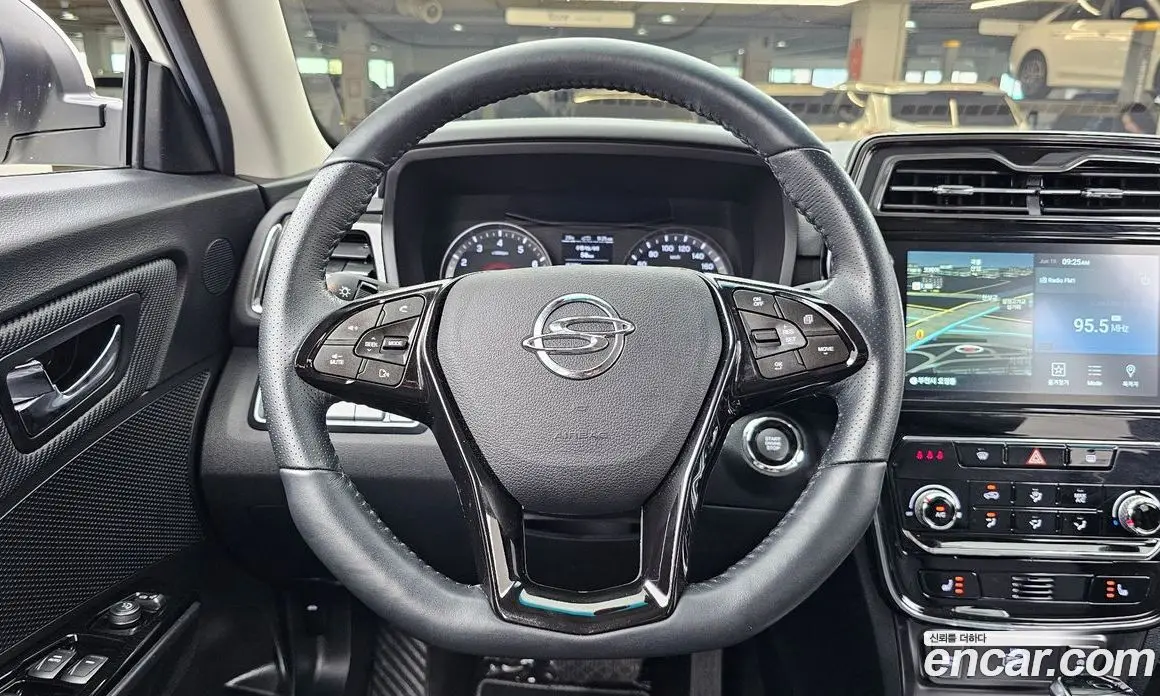 SsangYong TIBOLI 2022 1.5 автомат (гидро), фото 13