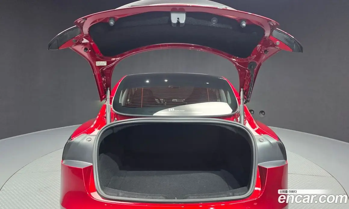 Tesla Model 3 2024 0.2 автомат (гидро), фото 26 Tesla Model 3 2024 0.2 автомат (гидро), фото 26