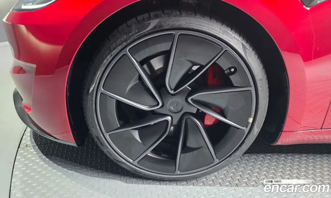 Tesla Model 3 2024 0.2 автомат (гидро), фото 5 Tesla Model 3 2024 0.2 автомат (гидро), фото 5