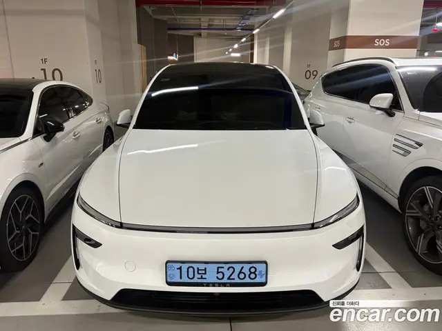 Tesla Model Y 2026 2.4 автомат (гидро), миниатюра 1 Tesla Model Y 2026 2.4 автомат (гидро), миниатюра 1