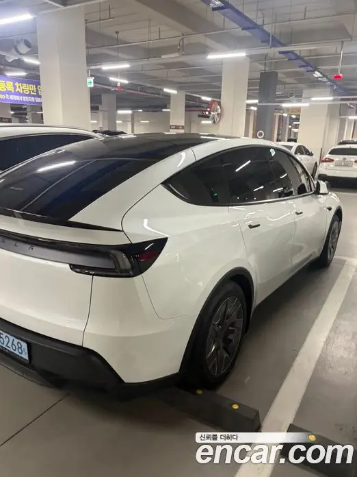 Tesla Model Y 2026 2.4 автомат (гидро), фото 2 Tesla Model Y 2026 2.4 автомат (гидро), фото 2