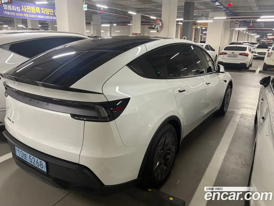 Tesla Model Y 2026 2.4 автомат (гидро), фото 4 Tesla Model Y 2026 2.4 автомат (гидро), фото 4
