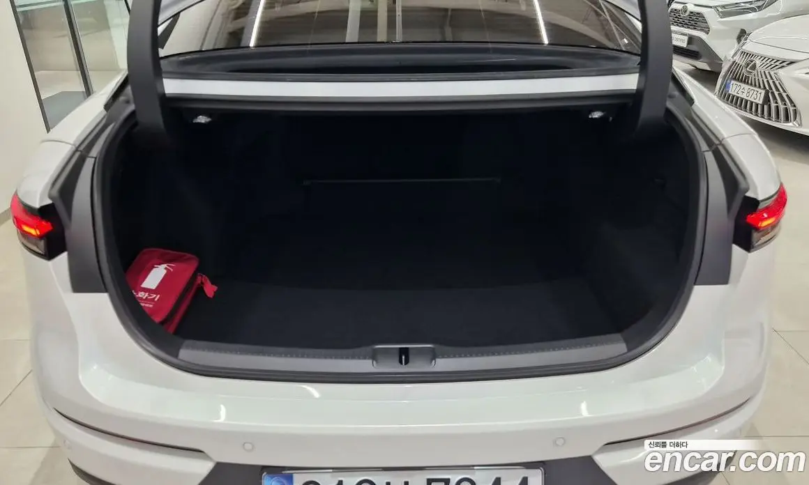 Toyota Crown 2025 2.5 автомат (вариатор), фото 18 Toyota Crown 2025 2.5 автомат (вариатор), фото 18