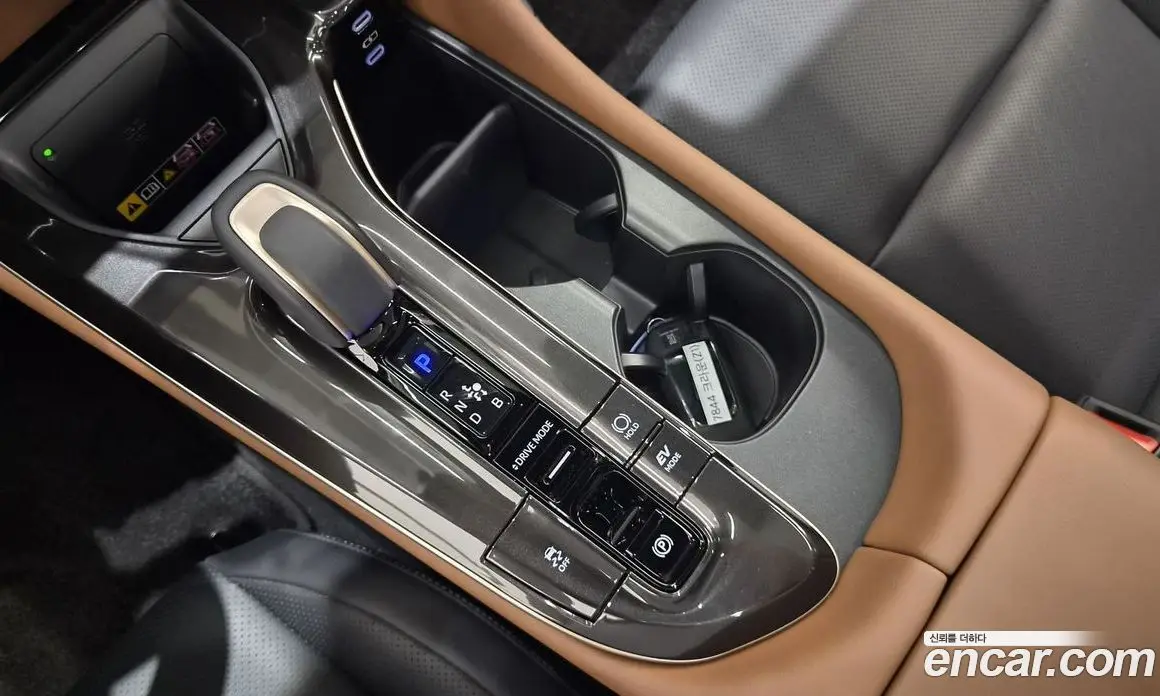 Toyota Crown 2025 2.5 автомат (вариатор), фото 9 Toyota Crown 2025 2.5 автомат (вариатор), фото 9