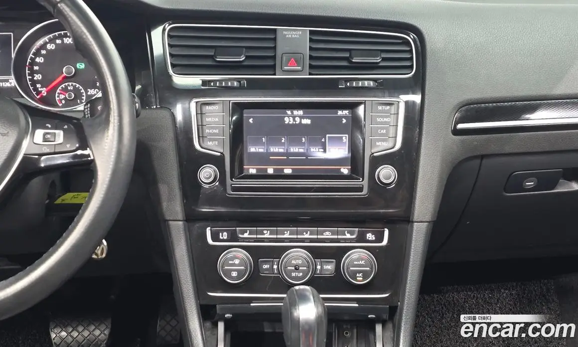 Volkswagen Golf 2013 2.0 автомат (гидро), фото 13