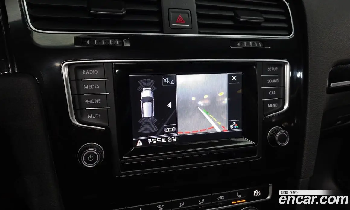 Volkswagen Golf 2013 2.0 автомат (гидро), фото 14