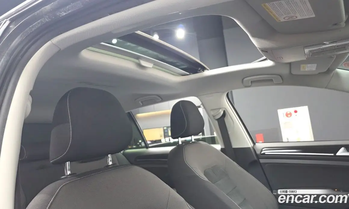 Volkswagen Golf 2013 2.0 автомат (гидро), фото 16