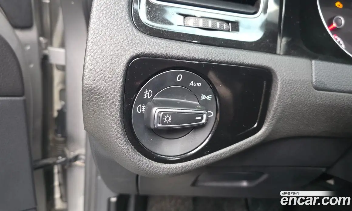Volkswagen Golf 2013 2.0 автомат (гидро), фото 18