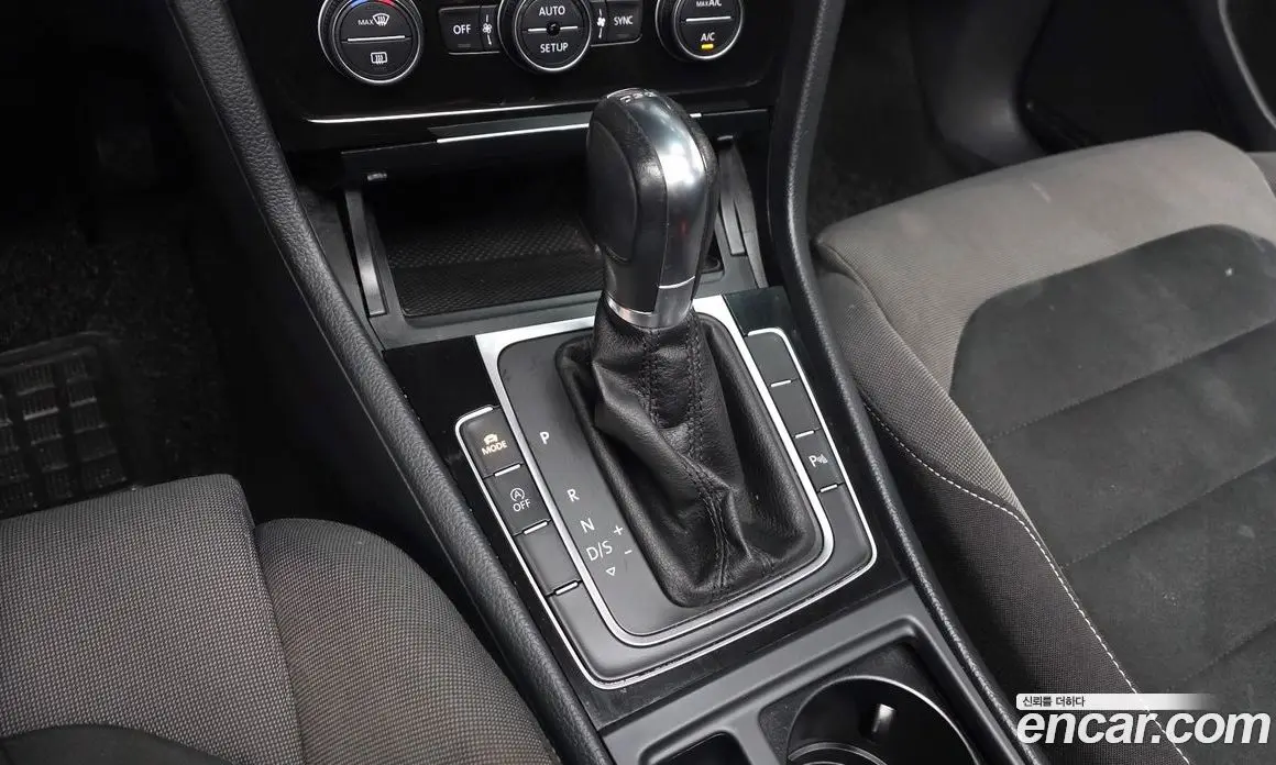 Volkswagen Golf 2013 2.0 автомат (гидро), фото 9