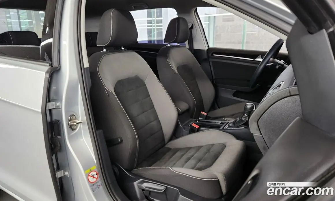 Volkswagen Golf 2014 1.6 автомат (гидро), фото 11