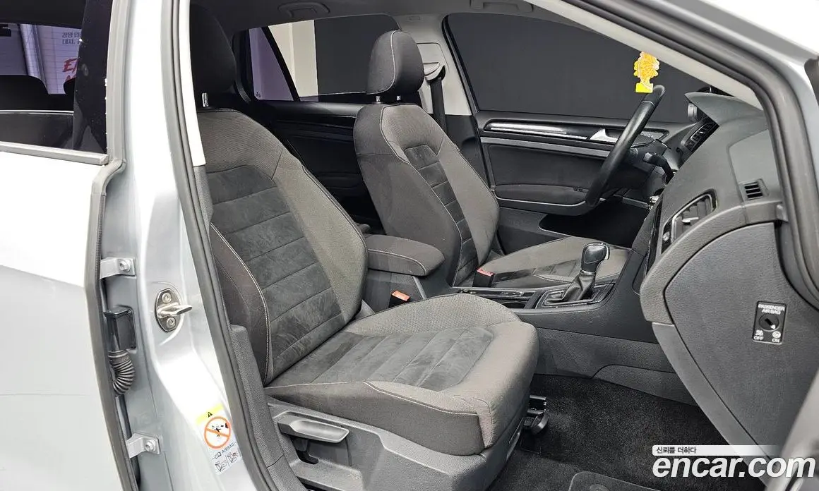 Volkswagen Golf 2015 2.0 автомат (гидро), фото 11