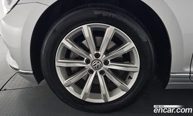 Volkswagen Passat 2018 2.0 автомат (гидро), миниатюра 4