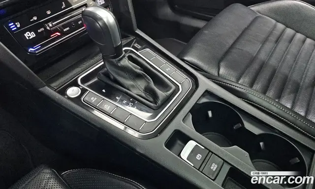Volkswagen Passat 2022 2.0 автомат (гидро), миниатюра 12