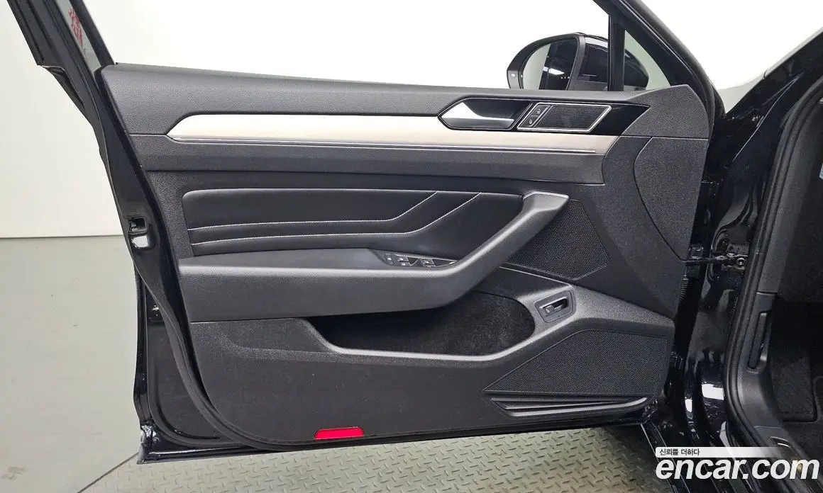Volkswagen Passat 2022 2.0 автомат (гидро), фото 14