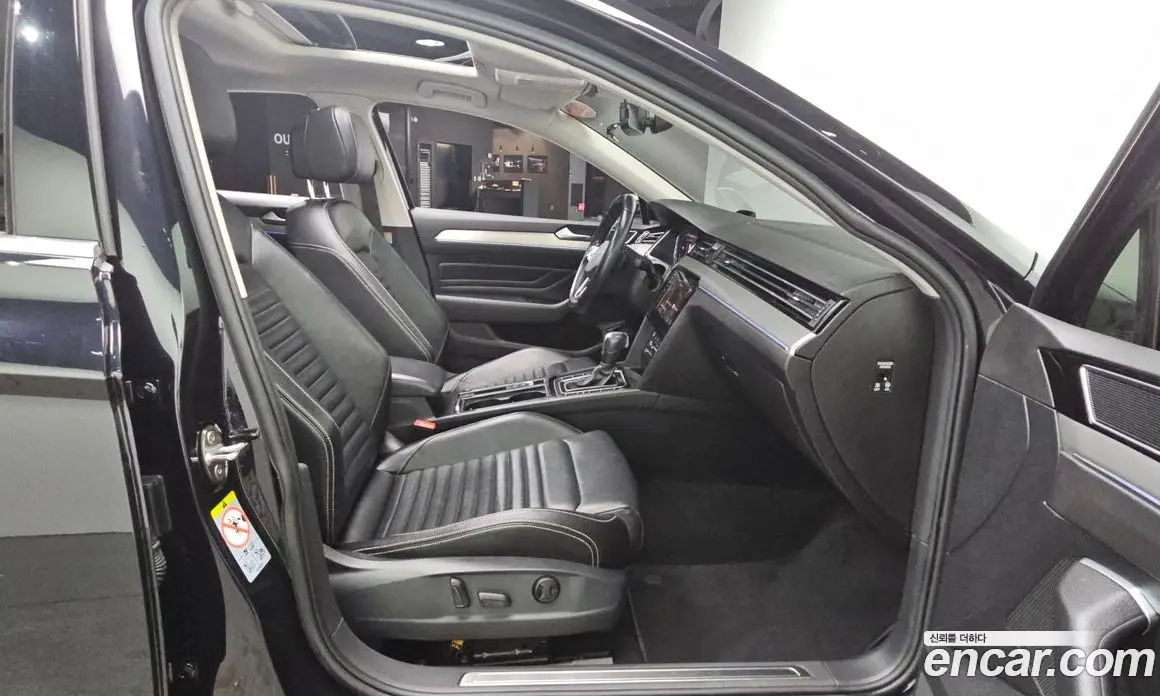 Volkswagen Passat 2022 2.0 автомат (гидро), фото 18