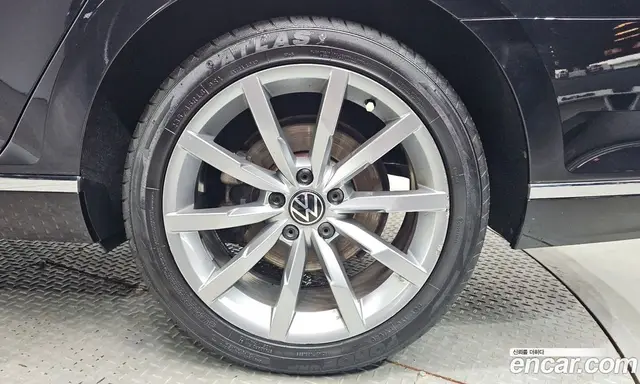 Volkswagen Passat 2022 2.0 автомат (гидро), миниатюра 7