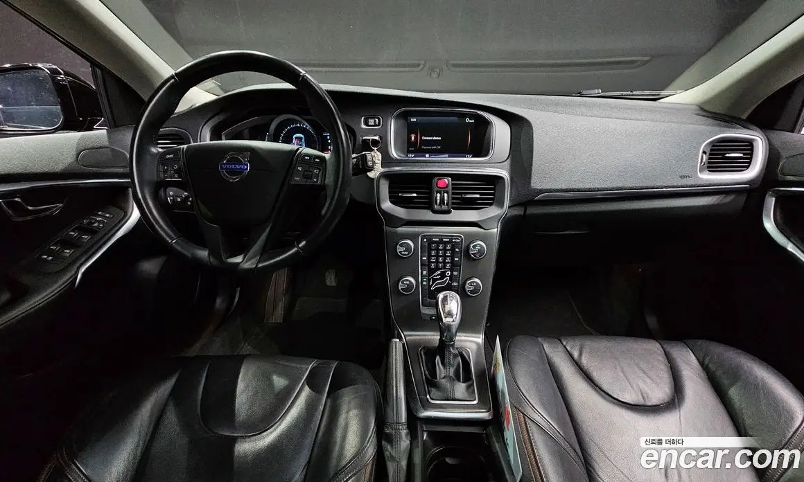 Volvo V40 2013 2.0 автомат (гидро), фото 7