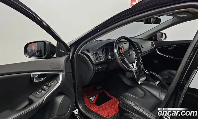Volvo V40 2019 2.0 автомат (гидро), миниатюра 12