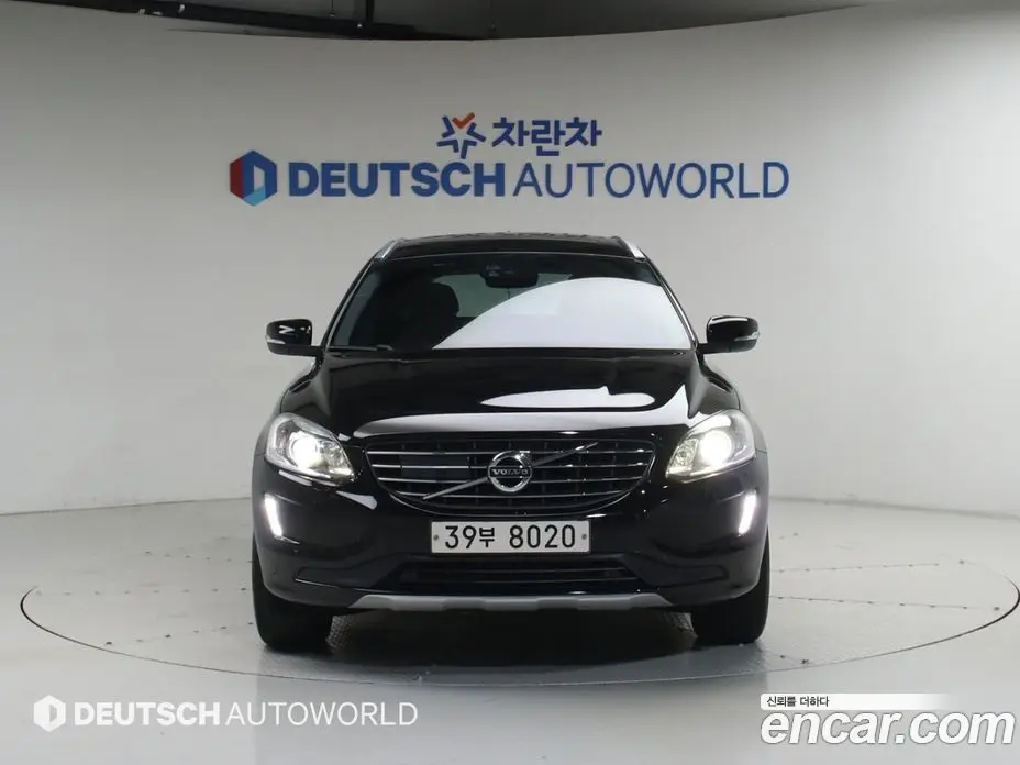 Volvo XC60 2017 2.0 автомат (гидро), фото 3