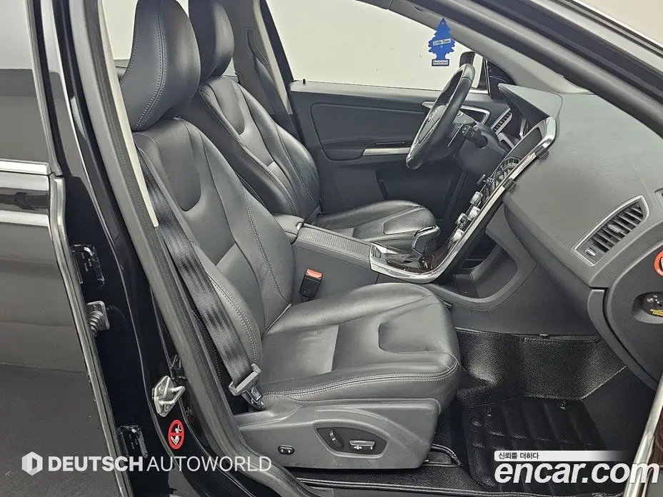 Volvo XC60 2017 2.0 автомат (гидро), фото 10