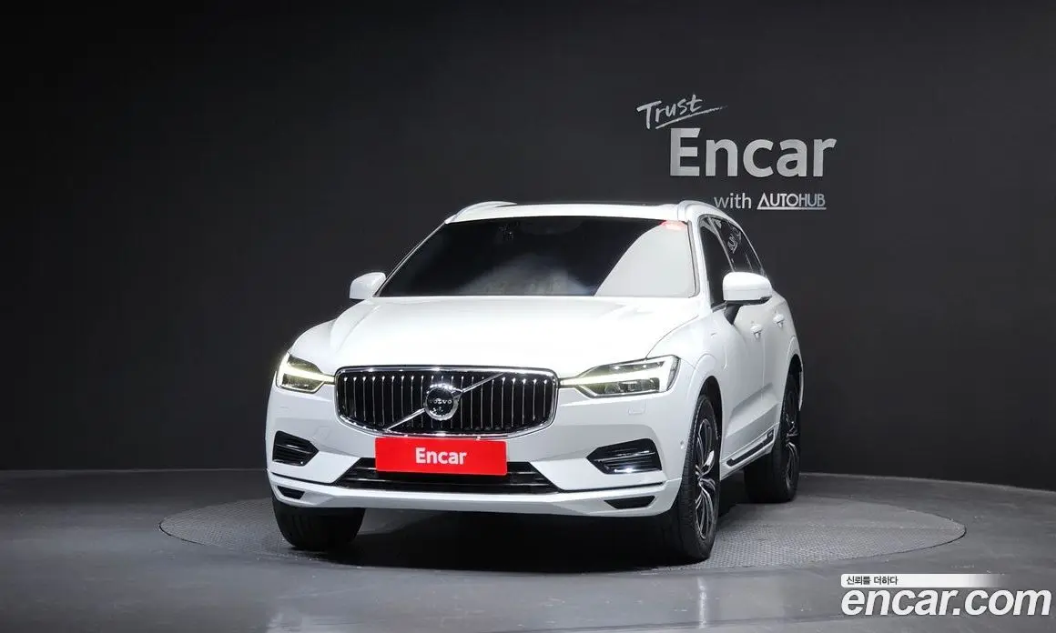 Volvo XC60 2021 2.0 автомат (гидро), фото 3