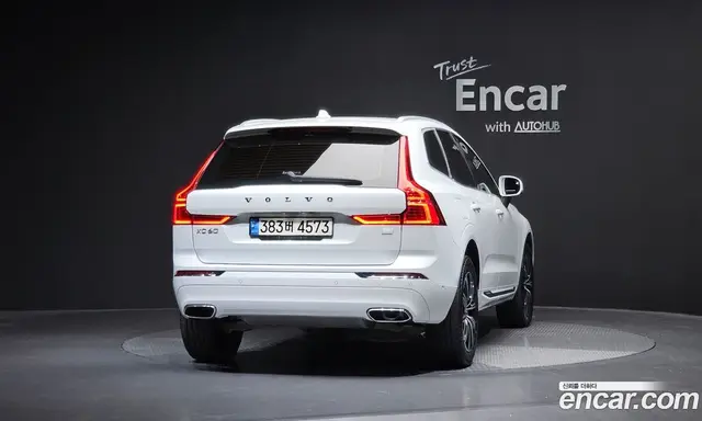 Volvo XC60 2021 2.0 автомат (гидро), миниатюра 4