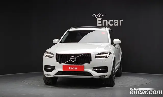 Volvo XC90 2016 2.0 автомат (гидро), миниатюра 3