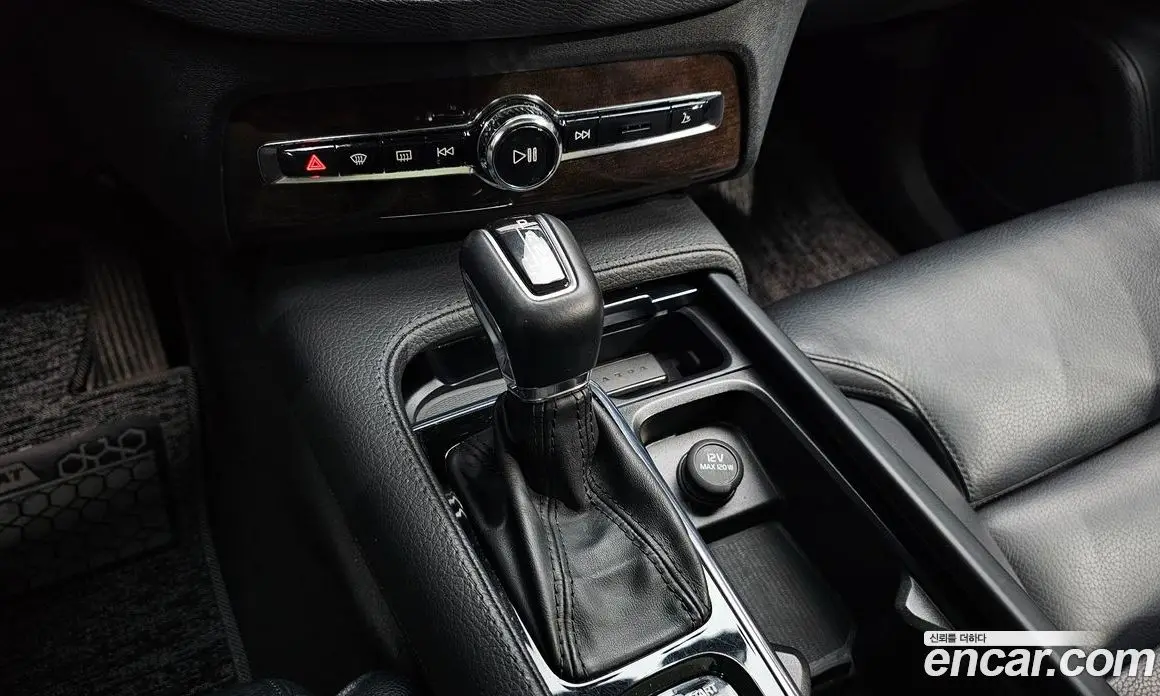 Volvo XC90 2016 2.0 автомат (гидро), фото 9