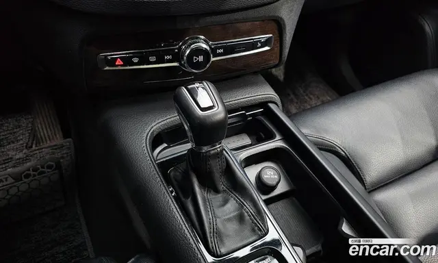 Volvo XC90 2016 2.0 автомат (гидро), миниатюра 9