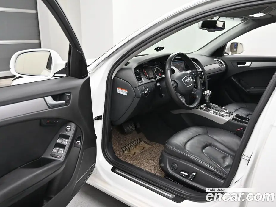 Audi A4 2013 2.0 автомат (гидро), фото 11
