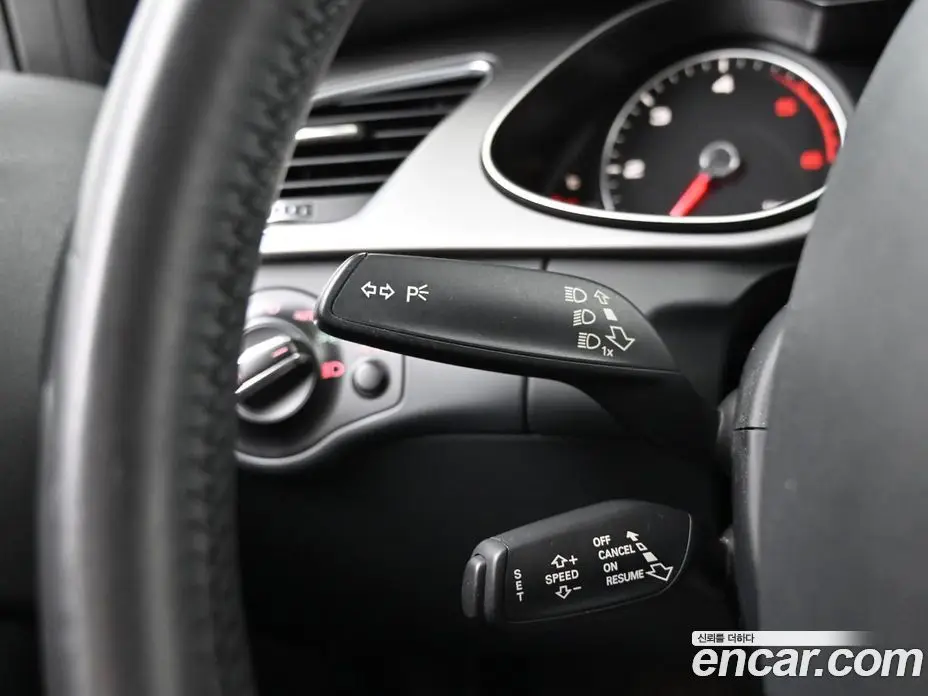Audi A4 2013 2.0 автомат (гидро), фото 16