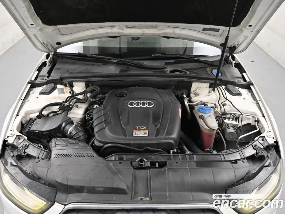 Audi A4 2013 2.0 автомат (гидро), фото 6