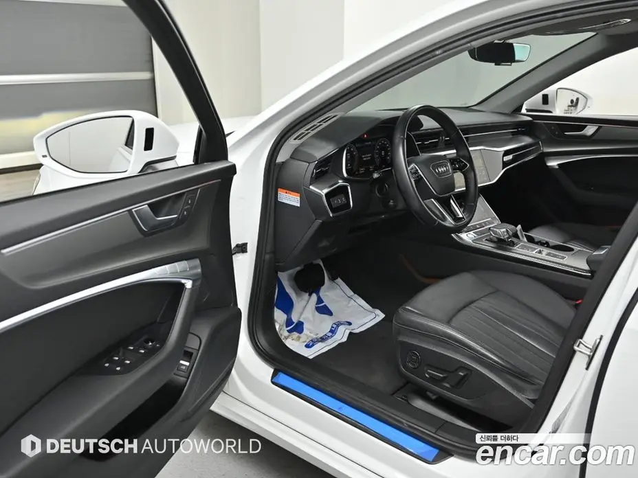 Audi A6 2020 2.0 автомат (гидро), фото 11