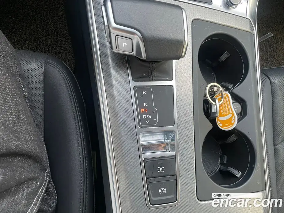 Audi A6 2021 2.0 автомат (гидро), фото 13