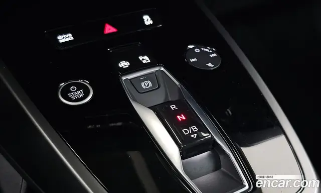 Audi Q4 e-tron 2023 0.2 автомат (гидро), миниатюра 9