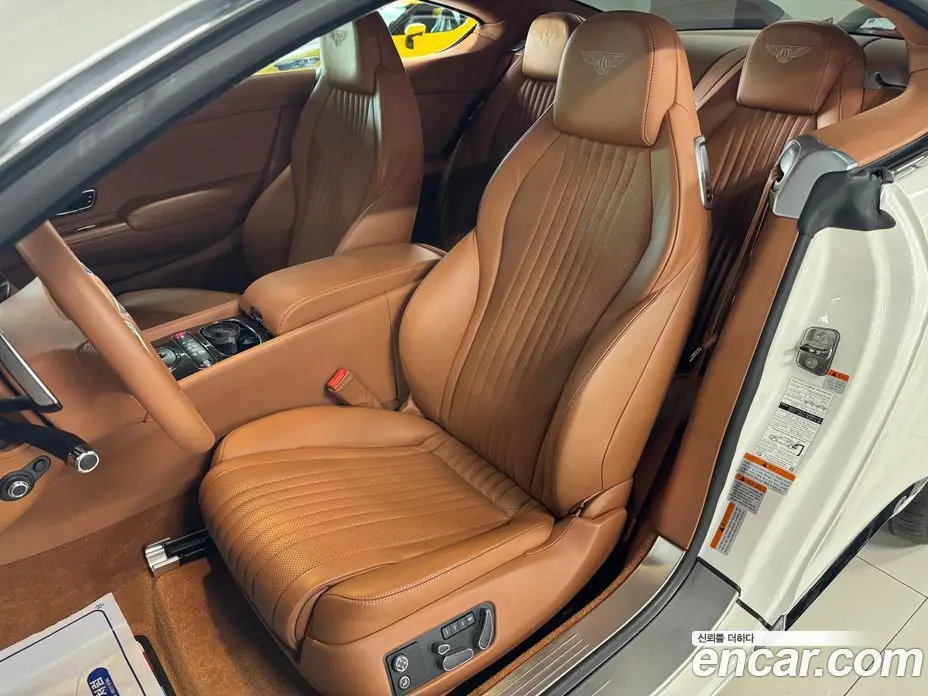 Bentley Continental 2016 4.0 автомат (гидро), фото 8 Bentley Continental 2016 4.0 автомат (гидро), фото 8
