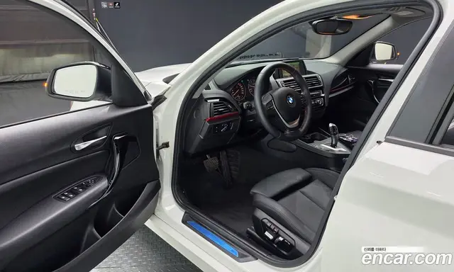 BMW 1 серия 2016 2.0 автомат (гидро), миниатюра 12