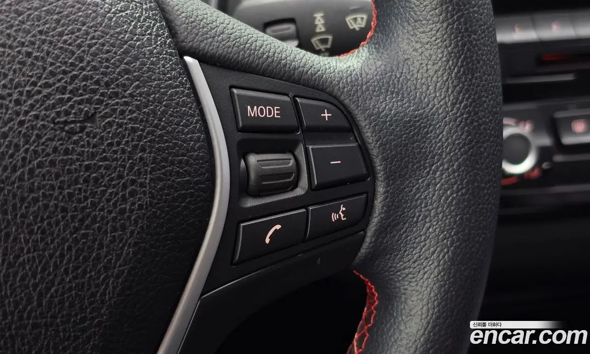 BMW 1 серия 2016 2.0 автомат (гидро), фото 18
