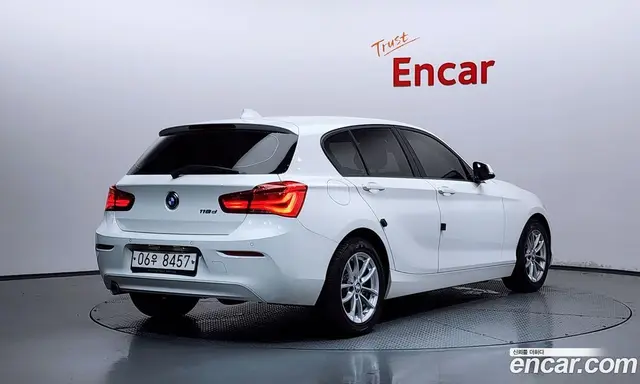 BMW 1 серия 2017 2.0 автомат (гидро), миниатюра 2