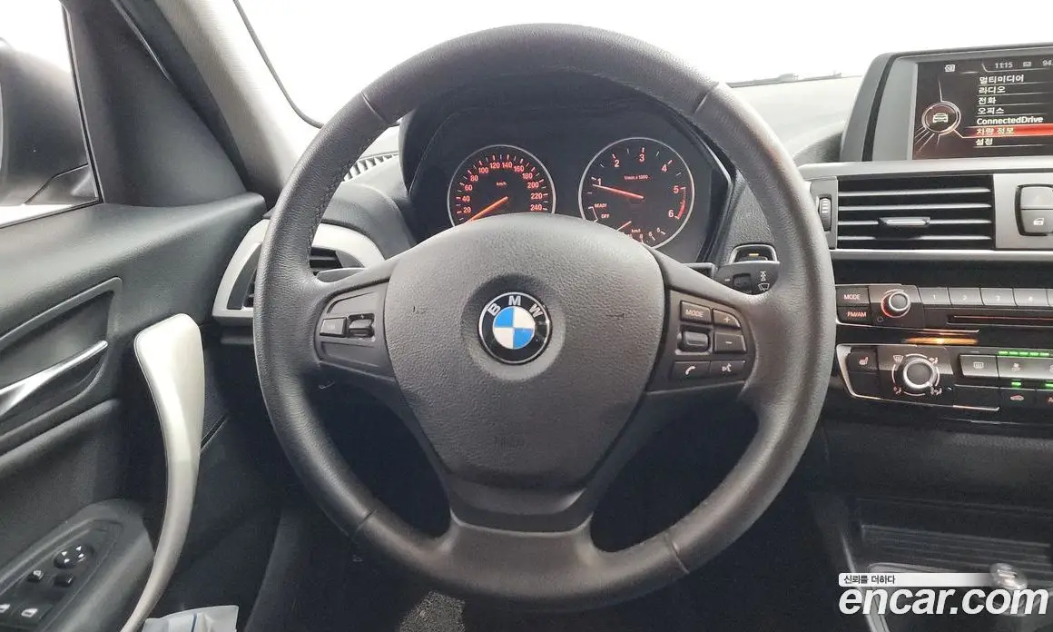 BMW 1 серия 2017 2.0 автомат (гидро), фото 13