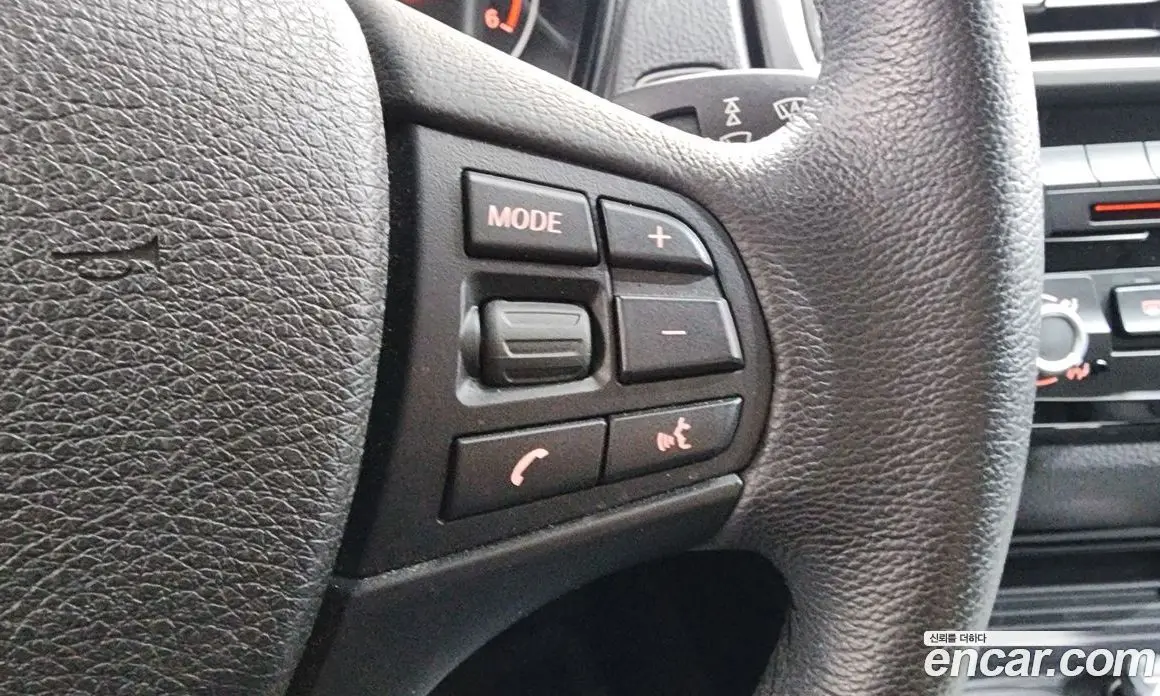 BMW 1 серия 2017 2.0 автомат (гидро), фото 16