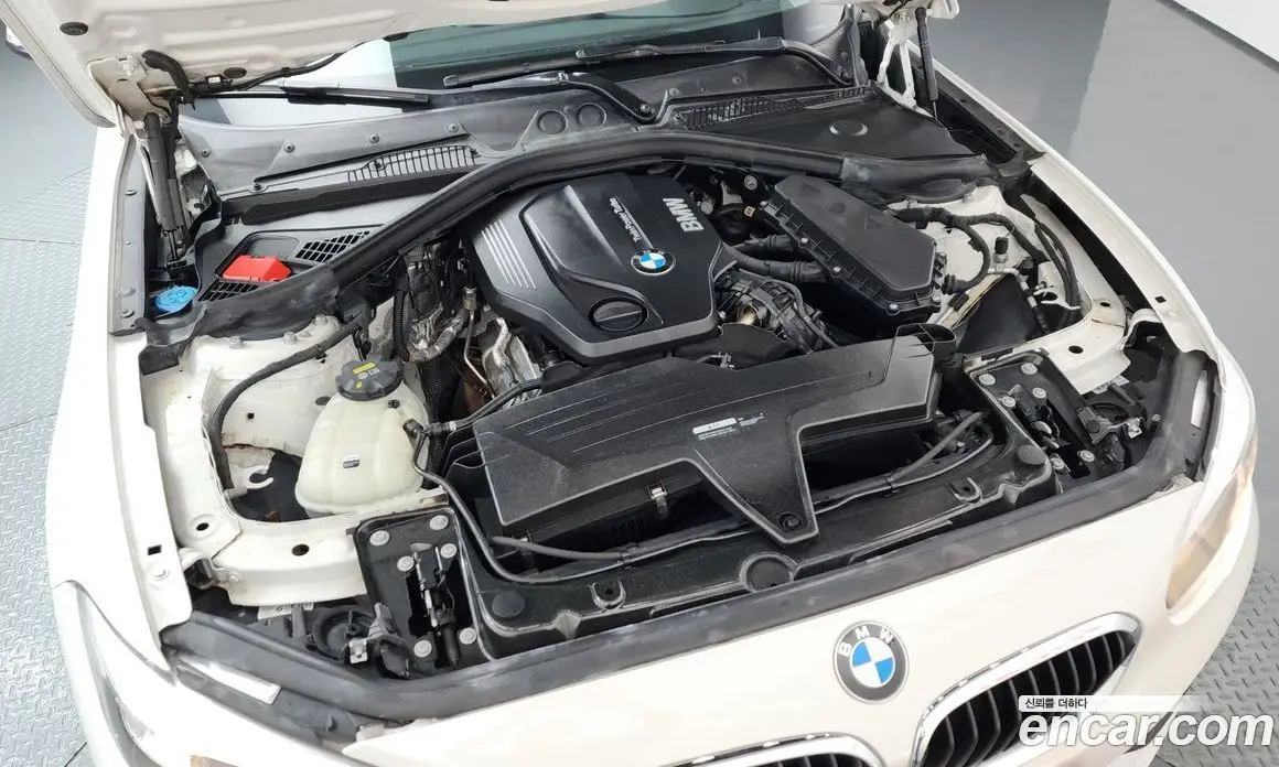 BMW 1 серия 2017 2.0 автомат (гидро), фото 6