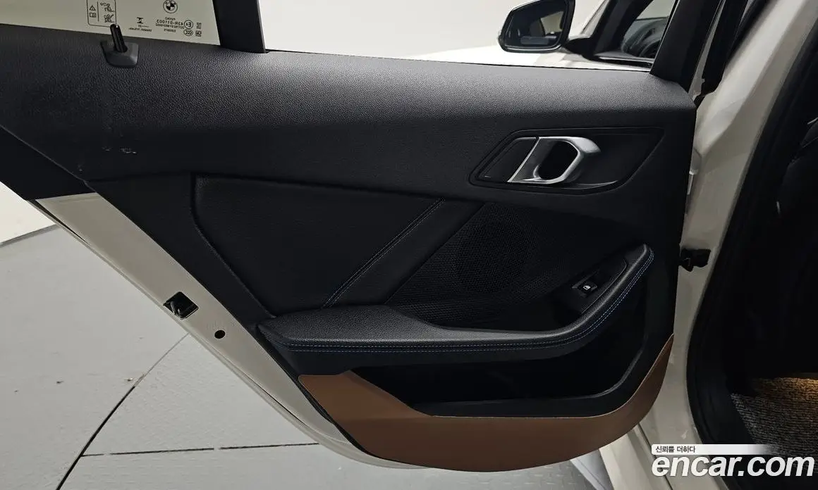 BMW 1 серия 2023 2.0 автомат (гидро), фото 15