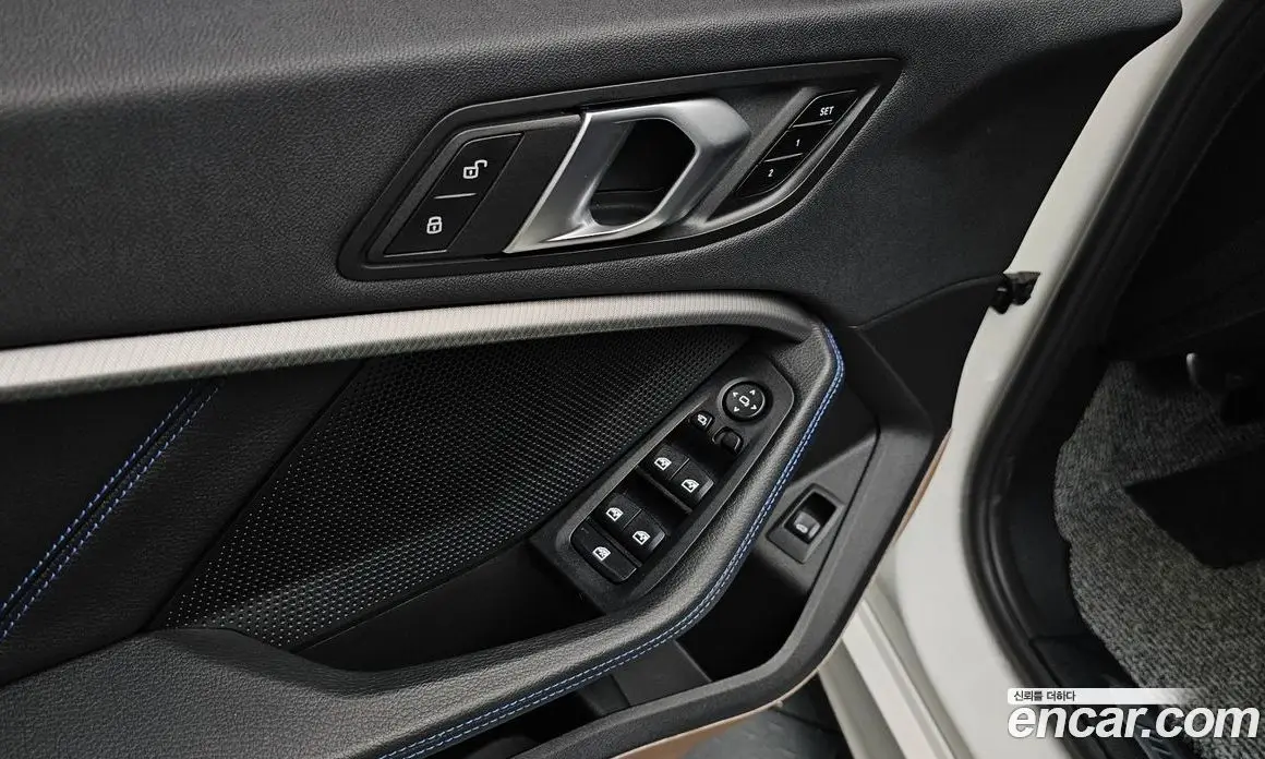 BMW 1 серия 2023 2.0 автомат (гидро), фото 24