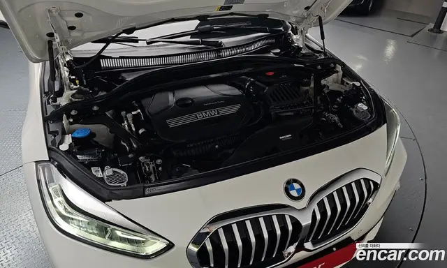 BMW 1 серия 2023 2.0 автомат (гидро), миниатюра 6