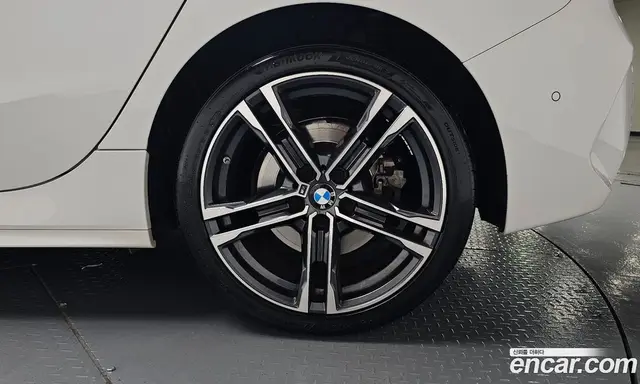 BMW 1 серия 2023 2.0 автомат (гидро), миниатюра 7