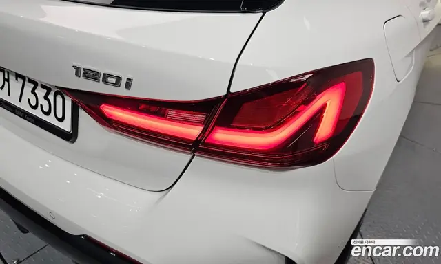 BMW 1 серия 2023 2.0 автомат (гидро), миниатюра 9