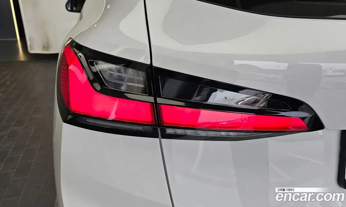 BMW 2 серия 2025 2.0 автомат (гидро), фото 9