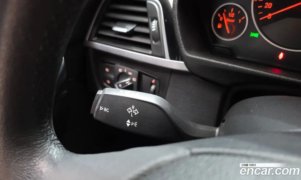 BMW 3 серия 2018 2.0 автомат (гидро), фото 26